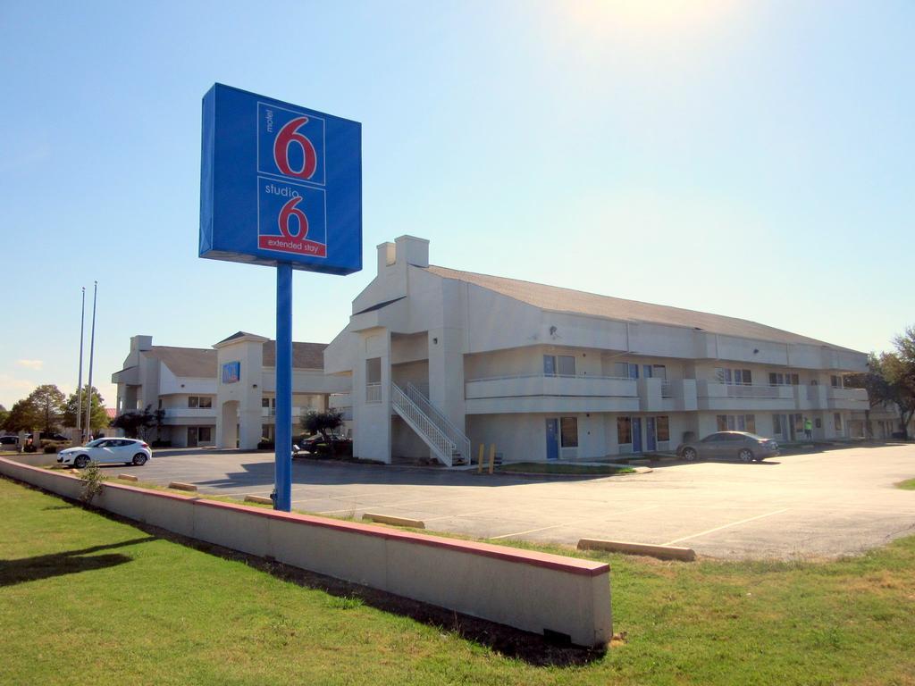 Motel 6-Irving, Tx - Irving Dfw Airport East Exterior photo